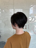 エディット アンド 緑地(Edit&) 小顔見え◎襟足スッキリひし形ショート