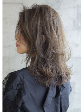 ザ シー 海老名(The C) [The C 重田悠作] イルミナカラー☆大人ベージュ