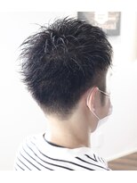 ウィスカーヘアー(whisker hair)&nbsp;ツーブロックショート