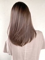 ゼンドットカラスマ(Zen.karasuma)&nbsp;似合わせカット×白髪ぼかしカラー