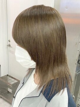 ウィコ 新宿(WICO) カーキグレージュ[新宿駅/ホワイトグレージュ/ネビージュ/美髪]