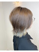 ヘアーアンドメイク ドレス(DRESS)&nbsp;インナーカラーホワイトシルバー
