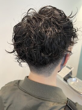 ロミーオム 本厚木(ROMMY. Homme) メンズ「スペインカール」デザインパーマ