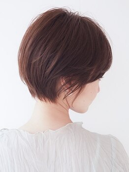 ニューヨークニューヨーク 山科店(NYNY)の写真/【山科駅すぐ】イルミナカラーやシークレットカラーで白髪ぼかしも！デザイン性のあるグレイカラーを提案◎