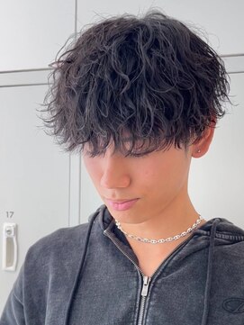 リップス 栄(LIPPS) メンズパーマ波巻きついツイストスパイラルツーブロック