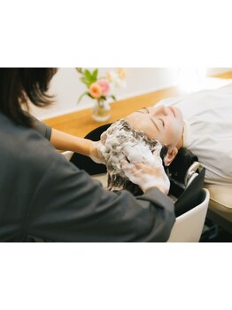 【話題の頭浸浴も◇】半個室のプライベート空間で日頃の疲れを解消。頭皮環境を整え美髪の土台を作る♪