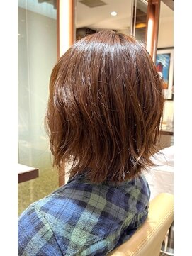 サンクドゥサエラ ミディアムボブ/イルミナカラー