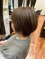 美容室ヒラトヤ 都南店&nbsp;ミセスヘア地毛風白髪ぼかしハイライト絶壁解消似合わせカット
