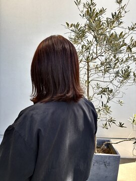 ラポーザヘア(La Pausa Hair) 外ハネミディ