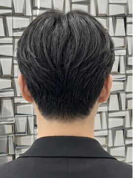 アマンドール(Aman D'or) 【佐久間】カット+ダウンパーマで韓国風ビジネスサンウォンヘア