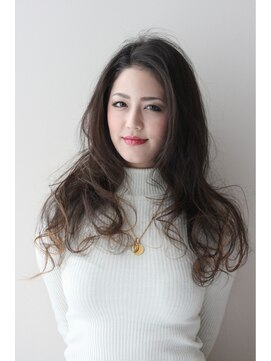 ミスエッセンス(MISS ESSENCE) 欧米風グラマラスウエーブ