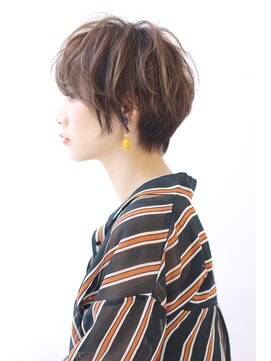 オーロ 宝塚店(ORO) ことりベージュネイビーカラー毛先パーマ小顔ワンサイドショート