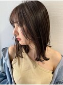 大人かわいいグレージュ