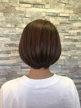 アイリス(AIRIS) 似あわせボブ