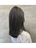 キャラ シャローネ 池袋(Chara Chalone)&nbsp;ミディアムワンレングス/グレーカラー【池袋/池袋駅/池袋東口】