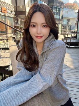 アフロート ディル(AFLOAT D'L) センター分け前髪 美髪 韓国ヘア フェミニンロング ワイドバング