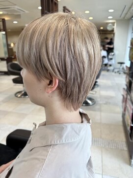 ファブ 千葉店(FaB) ホワイトベージュ[千葉駅]