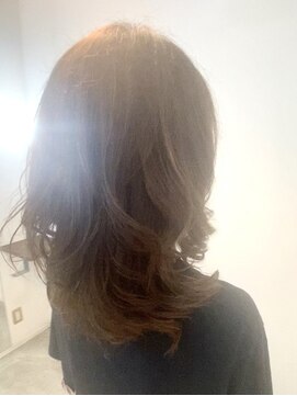 アナログノイ(analog noi) 40代50代向け 美髪ミディアムヘア