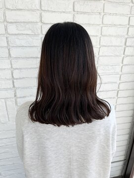 ルリエ(Relier) 毛先重ためミディアム