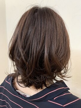 ネロ(nelo.) くびれミディアム