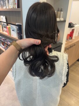 ユーフォリア 青山(Euphoria) 【担当きょうこ】赤み消し透明感オリーブグレージュ/小顔カット