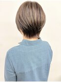 丸みショートウルフ耳掛けショートボブナチュラルハイライト