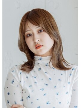 ミディアム/鎖骨外ハネ