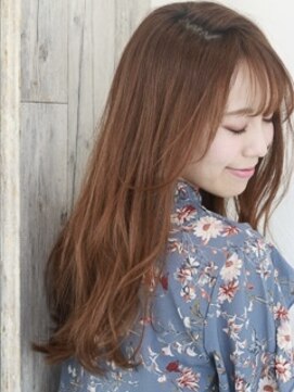 髪質改善で艶を引き出す大人の柔らかブラウンロングウェーブ