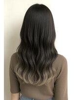 ミー 岡崎(mii)&nbsp;mii透明感グレージュグラデーション［岡崎/稲熊/ダブルカラー］