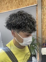 アディクト オム(ADDICT HOMME) ハイライト+波巻きパーマ