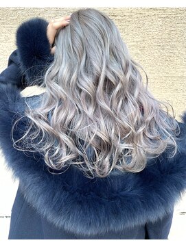 ラピス 千葉(Lapis) ホワイトシルバーグレージュ☆