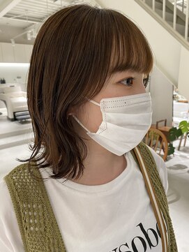 グリーン(green) 自然と流れるお顔まわり　鎖骨ミディ　bymisaki