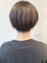 ステア ケース(stair case)&nbsp;後ろ美人ショート/束感ショートボブ/丸みショートボブ