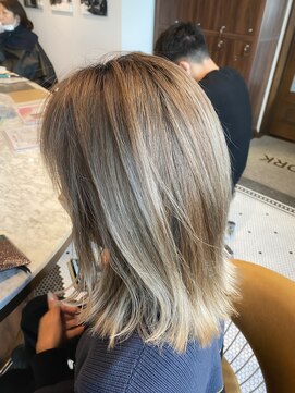 リバレッジ 広尾(Leverage) 白髪ぼかしハイライト