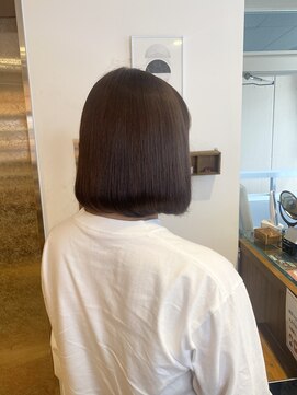 エクリ 麻布十番(equri) 丸みボブ