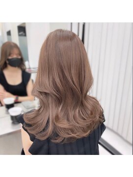 アディション 新宿(ADITION) 大人かわいいミルクティーカラー/レイヤーカット[新宿]