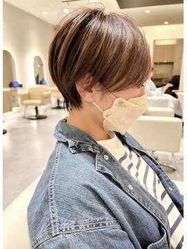 ヴィサージュタイム(VISAGE thyme) 耳掛けハンサムショート/丸みショート/ハイライト