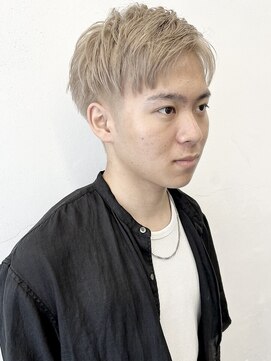 ココ 原宿(KOKO) ブロンド黒髪小顔クラゲヘアーオリーブグレーココアベージュ