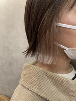 メゾンドムニ 恵比寿(Maison de MUNi)&nbsp;セミディレイヤーカットシアーカラーオリーブベージュ20代30代