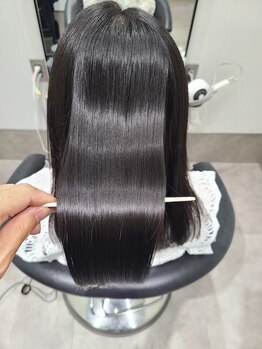 ゴウトゥデイ 岡山店(GO TODAY)の写真/【岡山駅徒歩5分/髪質改善】洗練されたStylistが集結―。思わず触りたくなるようなヘアスタイルに！