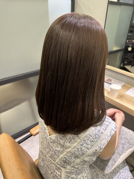 リジー(Litzy) ’大人ワンカール×透明感カラー’