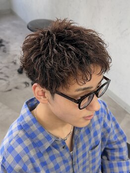 ウノ(U.No.)の写真/【長野駅徒歩1分】似合わせカット＋眉カット ￥5500～◇高いデザイン力で第一印象UP