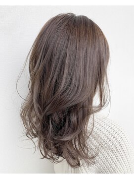 フェリス(FELIS) 透明感抜群スロウグレージュ