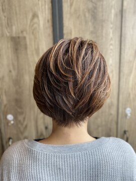 ルーディヘアーブランド(Ludi hair Brand) 大人可愛い小顔ひし形ショートボブ