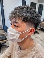 エフエム 明大前(FM)&nbsp;ソフトツーブロック/刈り上げ/センターパート/ツイスト/ビジネス