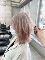 イキ 表参道(iki omotesando)&nbsp;モード/無造作ウェーブ/大人ガーリー[表参道駅]