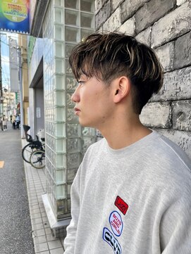 ブリッツバイレボ 船橋(BLITZ by REVO) ウルフ/アッシュブラック/カルマパーマ/ベリーショート[船橋駅]