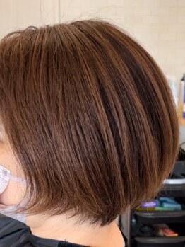 お客様のオーダーに合わせて最高の美バランス・美フォルムをご提案！手ぐしだけでサッと決まるスタイルへ♪