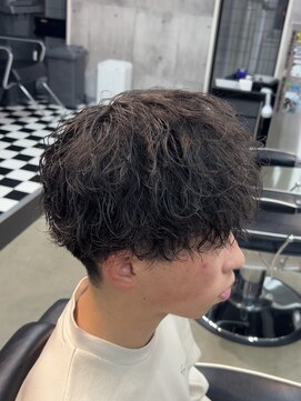 メイン(MENIN) 【Insta@hi_de0205】波巻きパーマスタイル[相模大野/町田/眉毛]