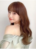 2wayバングでイメチェン！顔まわりレイヤーくびれヘアが人気